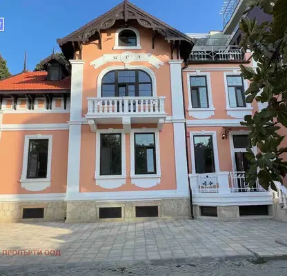Снимка 2 — Промишлена сграда във Варна, Център