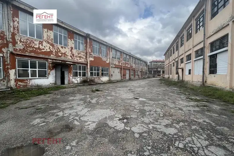Industrial Building in Oblast Gabrovo, Dryanovo