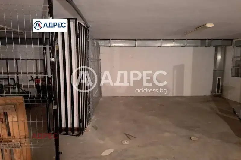 Warehouse in Varna, Jp Gara