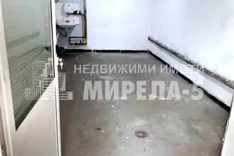 Склад в Русе, Здравец