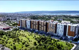 Тристаен апартамент в Кайсиева ина