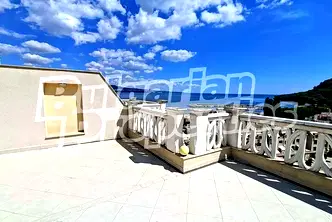 Тристаен мезонет с голяма тераса и море в Аспарухово, Варна