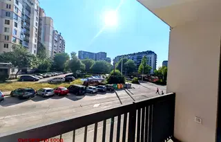 Тристаен апартамент с балкони в Банишора, София