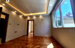 Тристаен апартамент в София, Център