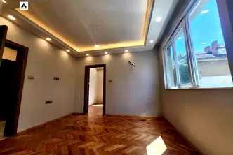 Тристаен апартамент в София, Център
