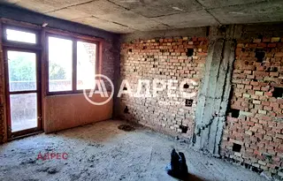 Тристаен апартамент във Видин, Гео Милев