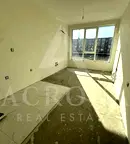 Тристаен апартамент с тераса в Христо Смирненски, Пловдив