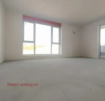 Снимка 5 — Тристаен апартамент в Кършияка с паркомясто, Пловдив