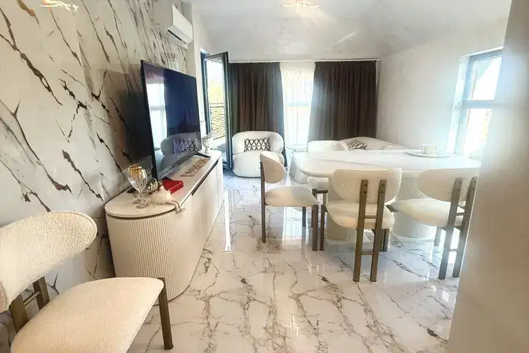 3-bedroom apartment in Sofiya, Malinova Dolina
