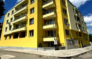 Тристаен апартамент в София, Редута