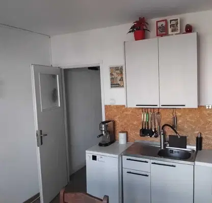 Снимка 4 — Тристаен апартамент в Русе, Родина 2
