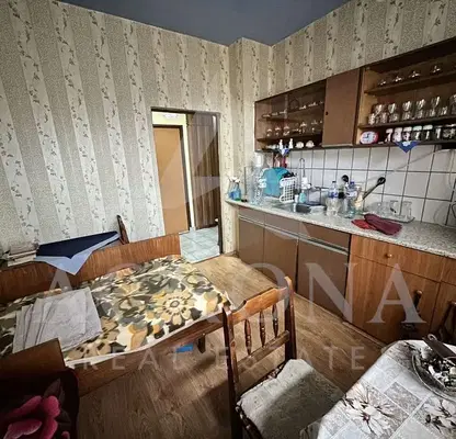 Снимка 4 — Тристаен апартамент с 4 отделни стаи в Тракия, Пловдив