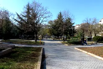 Тристаен апартамент в Бургас, Възраждане