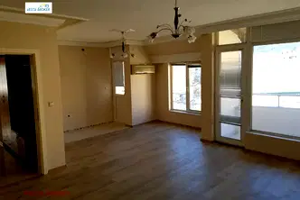 Тристаен апартамент в Кърджали, Възрожденци