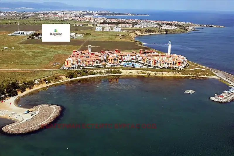 3-bedroom apartment in Oblast Burgas, Aheloi