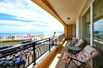 Тристаен апартамент в Бургас, Поморие