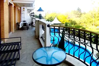 Тристаен апартамент в Бургас, к.к. Слънчев бряг