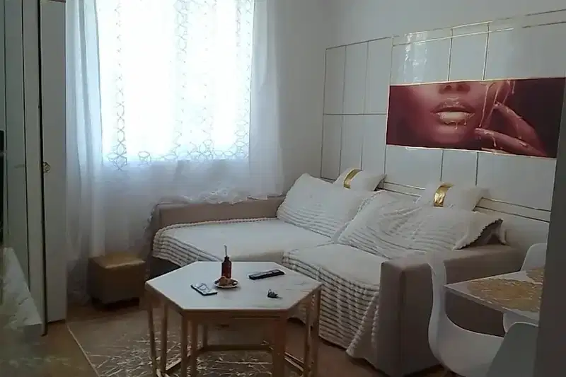 Тристаен апартамент в Бургас, к.к. Слънчев бряг