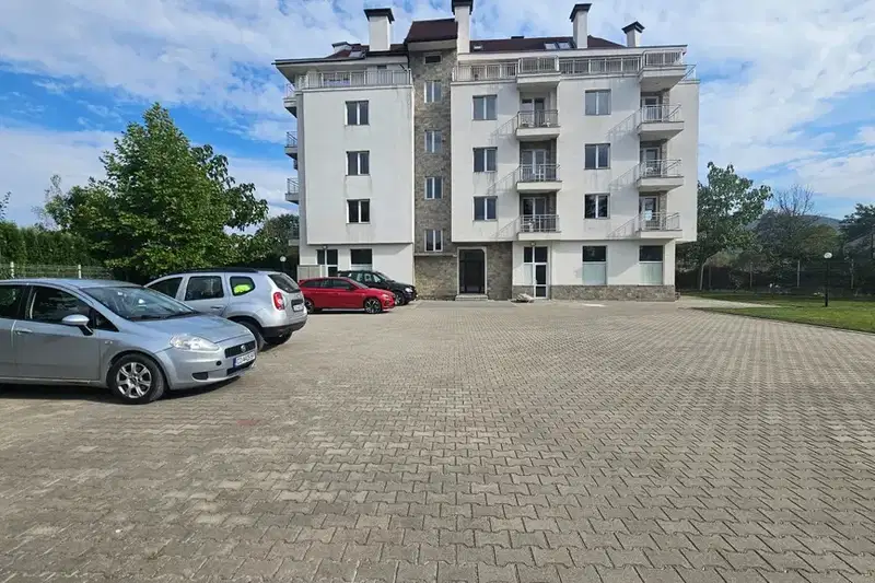 3-bedroom apartment in област София, Ботев