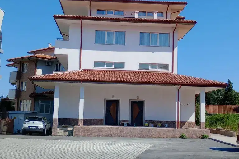 3-bedroom apartment in Varna, Byala