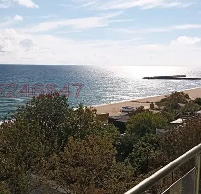 Снимка 2 — Двустаен апартамент с морска панорама в к.к. Чайка, Варна