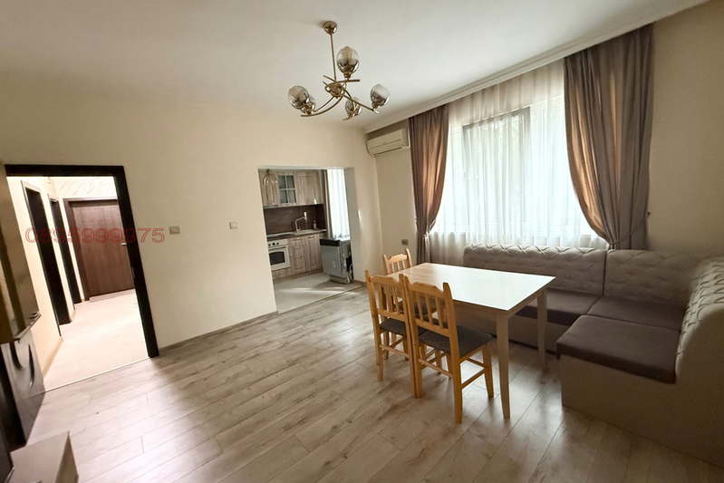 Three-room apartment with 4 separate rooms in Hristo Smirnenski, Plovdiv