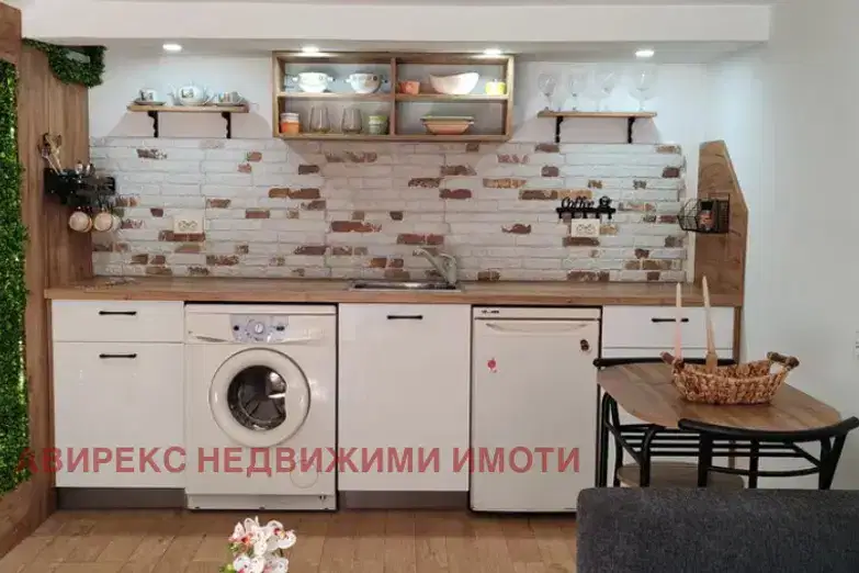 Едностаен апартамент в Пловдив, Кючук Париж