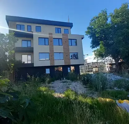 Photo 5 — Three-room apartment with yard and parking space in Ostromila, Plovdiv
