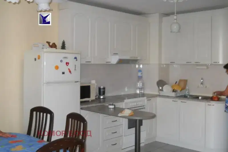 4-bedroom apartment in Ruse, Centyr