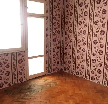 Снимка 3 — Тристаен апартамент в Шумен, 5-ти полк