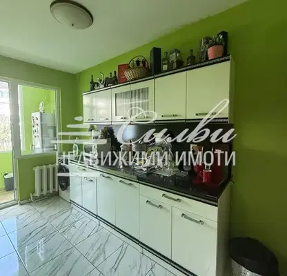 Снимка 4 — Многостаен апартамент в Шумен, Дивизионна болница