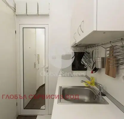 Photo 5 — Spacious 4-room apartment on Vitosha Blvd in Center