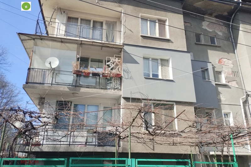 Просторен 3-стаен апартамент в Орландовци с гараж и тераси