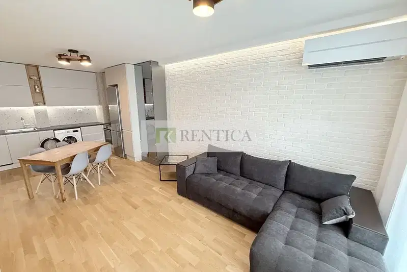 Two-room apartment with terrace in Briz, Varna