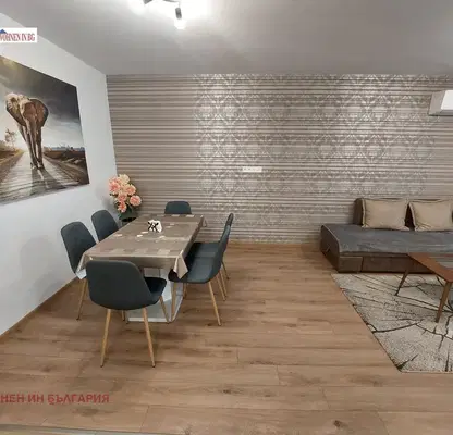 Снимка 4 — Тристаен апартамент във Варна, Център