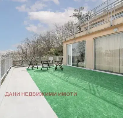 Снимка 5 — Двустаен апартамент с големи тераси в м-т Ален мак, Варна