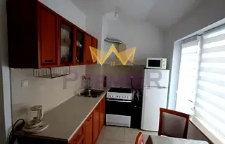 Многостаен апартамент във Варна, Погреби