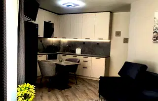 Двустаен апартамент с двор в кв. Виница, Варна