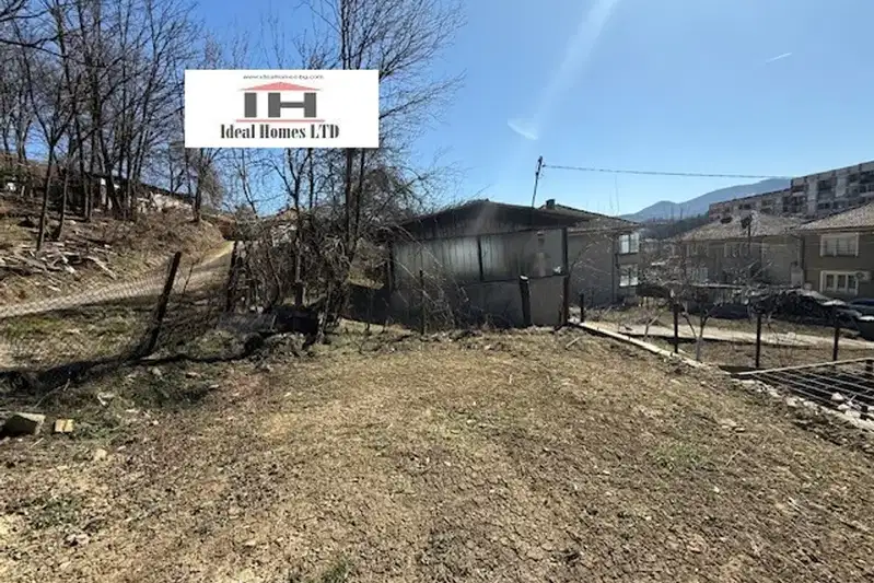 Plot in Oblast Veliko Tyrnovo, Elena