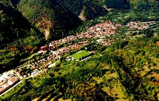 Парцел в Ловеч, с. Черни Осъм