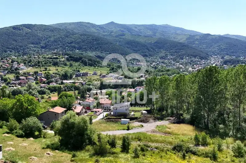 Plot in Oblast Pernik, Rudarci
