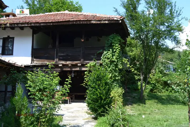 Къща в Габрово, Лютаци