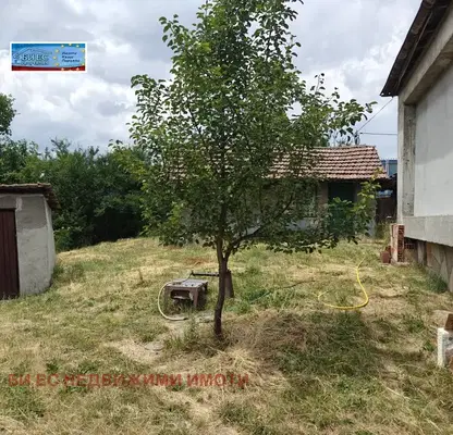 Снимка 3 — Къща в Перник, Кристал