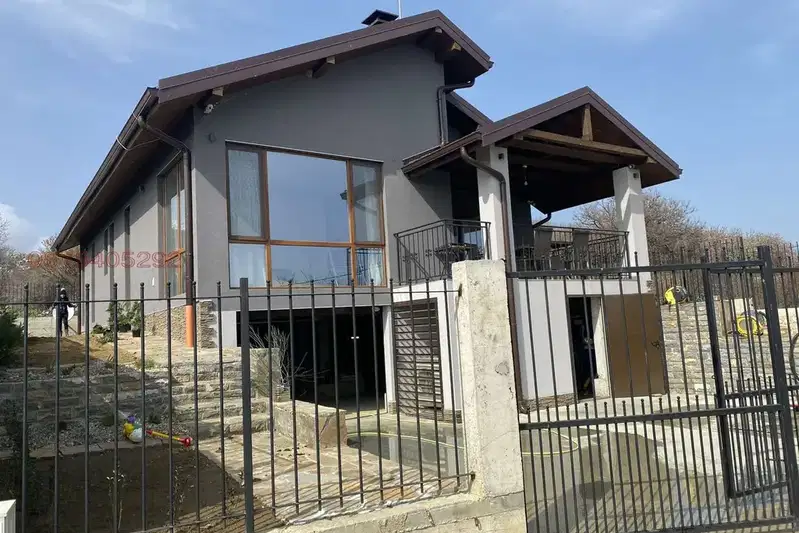House in Oblast Burgas, Emona