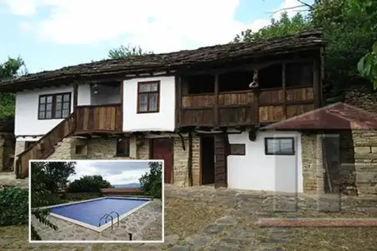 Къща в Габрово, с. Гостилица