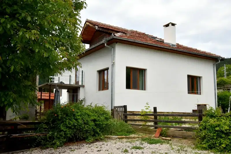Къща в Габрово, с. Гостилица
