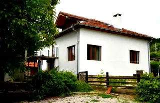 Къща в Габрово, с. Гостилица