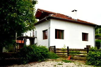 Къща в Габрово, с. Гостилица