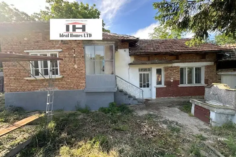 House in Oblast Veliko Tyrnovo, Karaisen