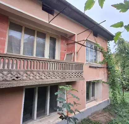 Photo 2 — House in Kyustendil, Nevestino